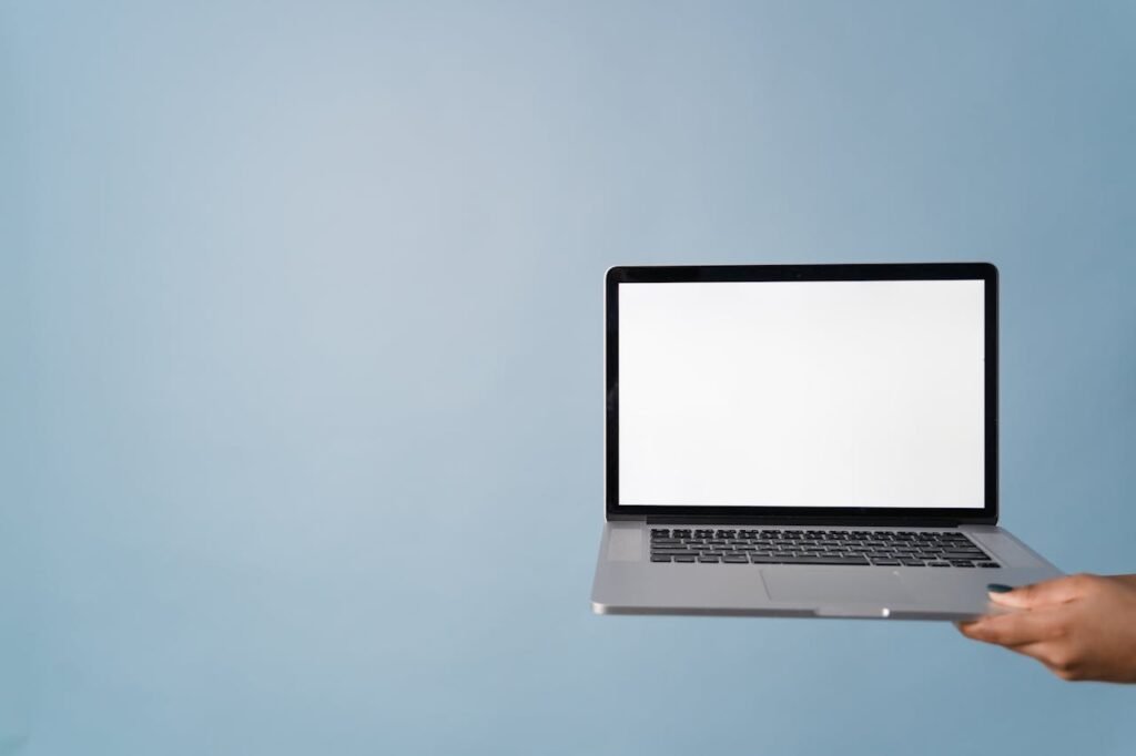 Безопасность данных в CRM/ERP в Польше: роли, доступы, бэкапы, логирование